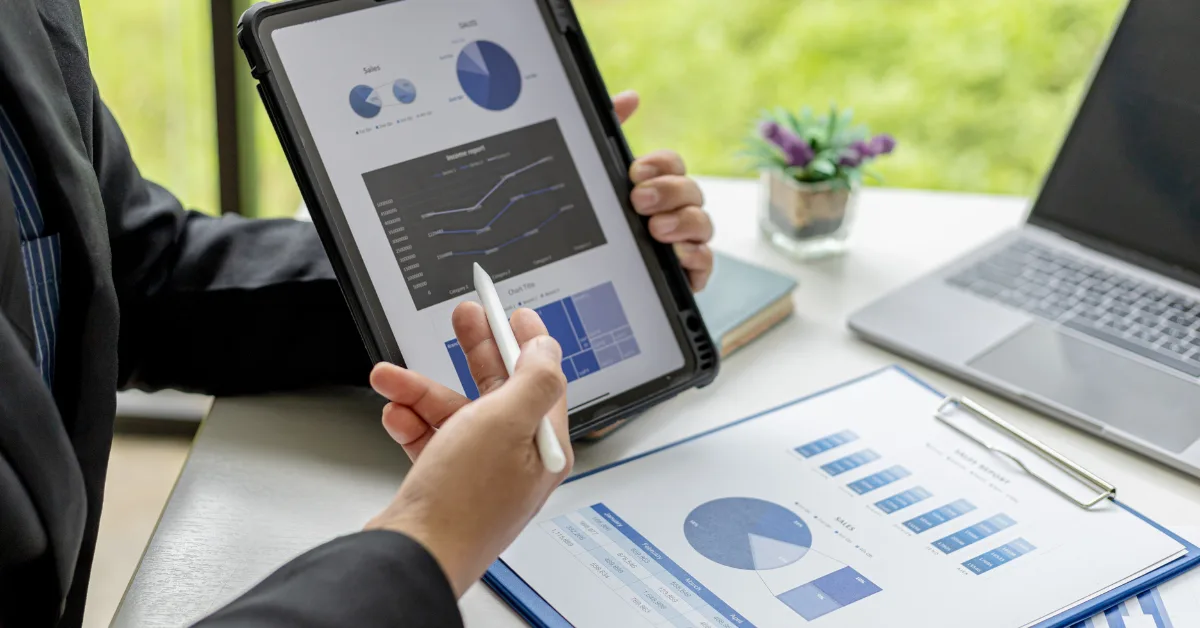 Gain a Competitive Edge Using Data to Outperform in B2B Sales