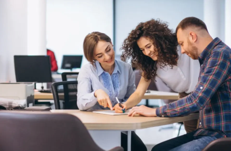 Tailored vs. Generic Databases The Smart Choice for B2B Growth